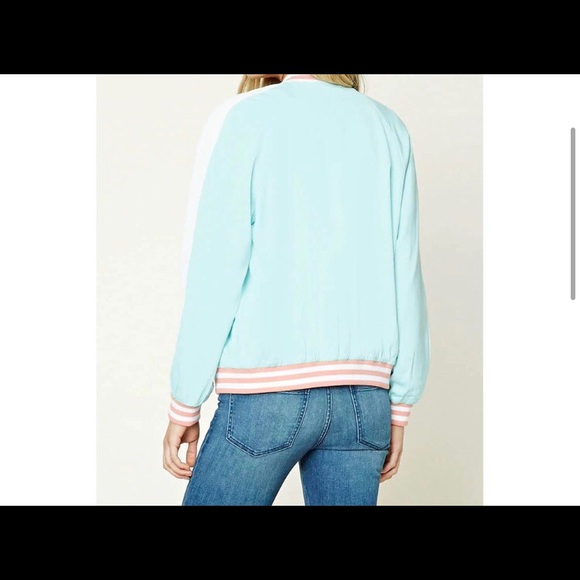 Forever 21 sz M embroidered floral bird jacket - Picture 4 of 7